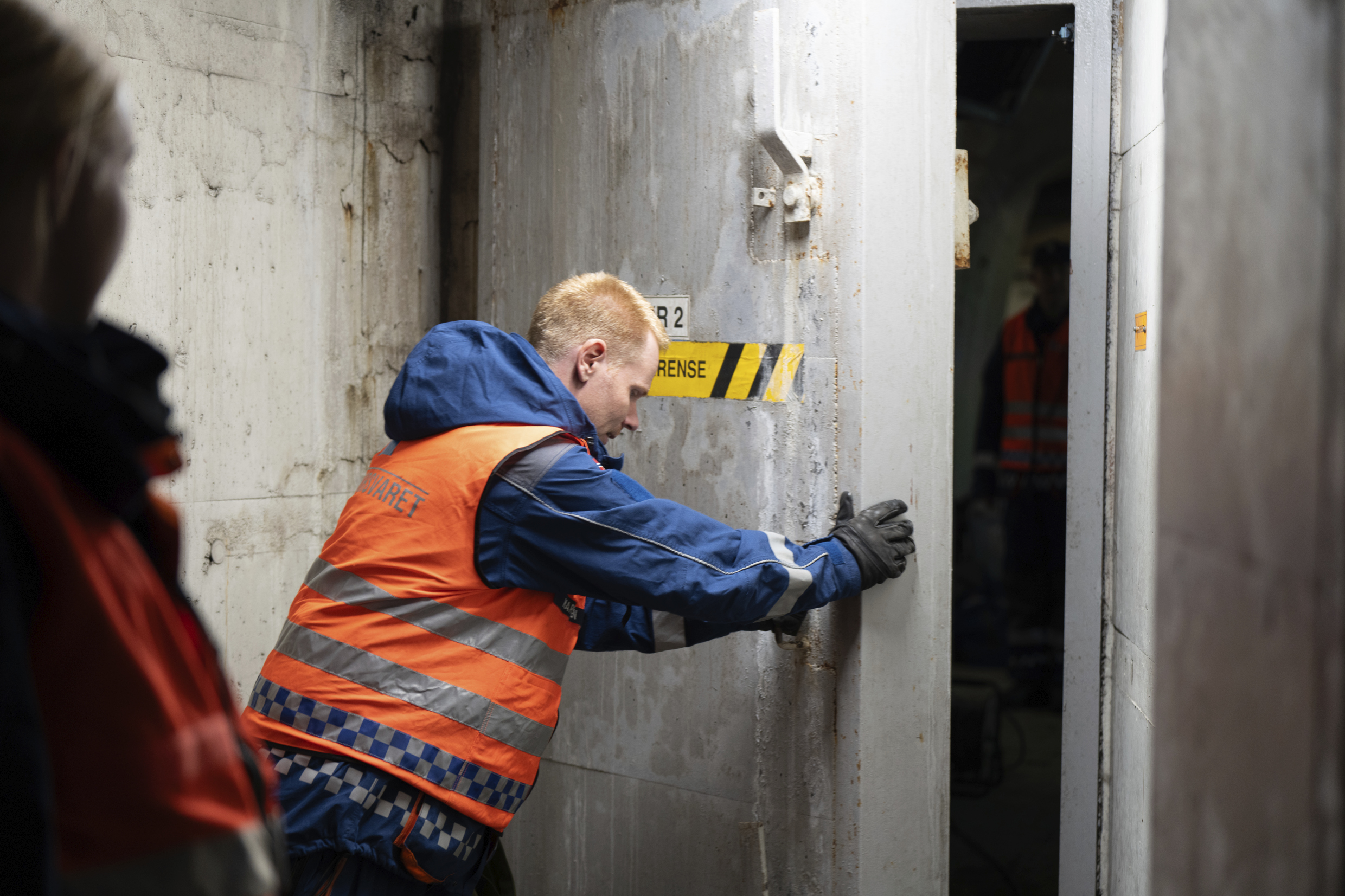 Uniformerte mannskaper fra Sivilforsvaret under øvelse i Oslo